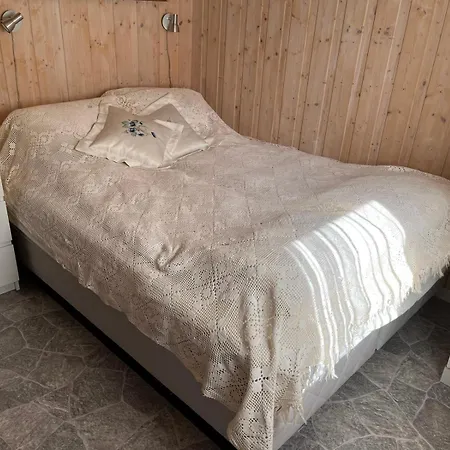Lys Og Koselig Med Flott Utsikt Og Masse Sol *