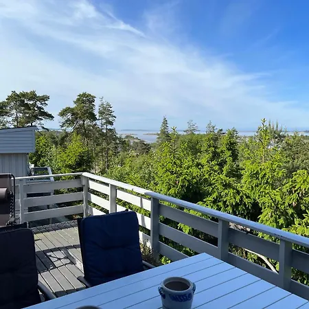 Holiday home Lys Og Koselig Med Flott Utsikt Og Masse Sol *