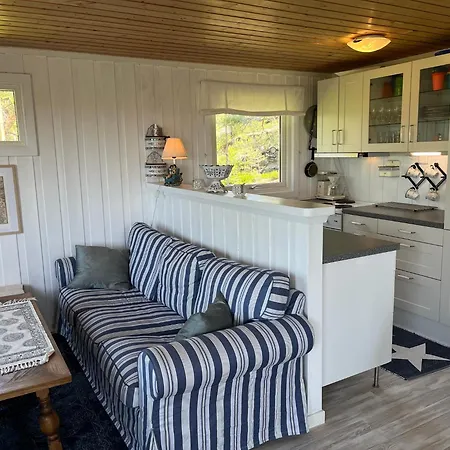 Feriehus Lys Og Koselig Med Flott Utsikt Og Masse Sol